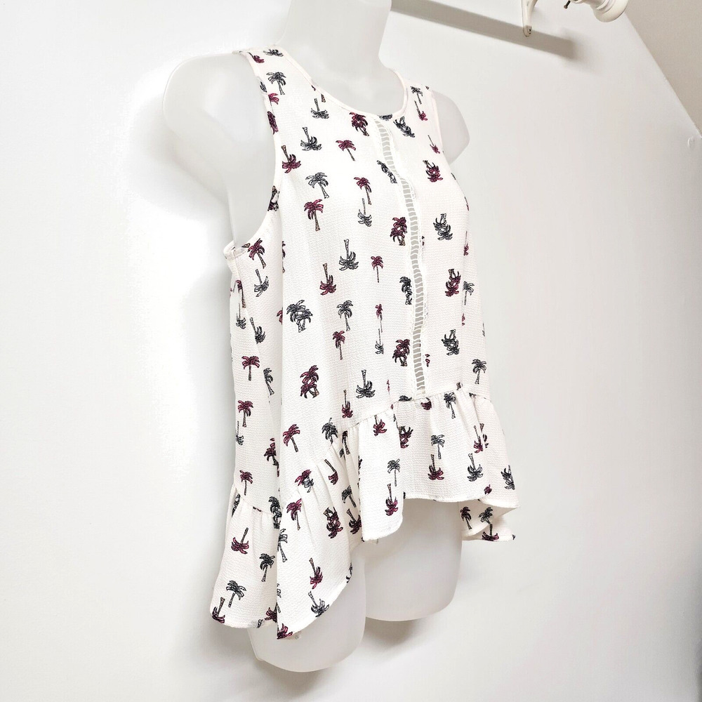 Ivory high low flowy shirt, pineapple print, lace detail back & front, Size S